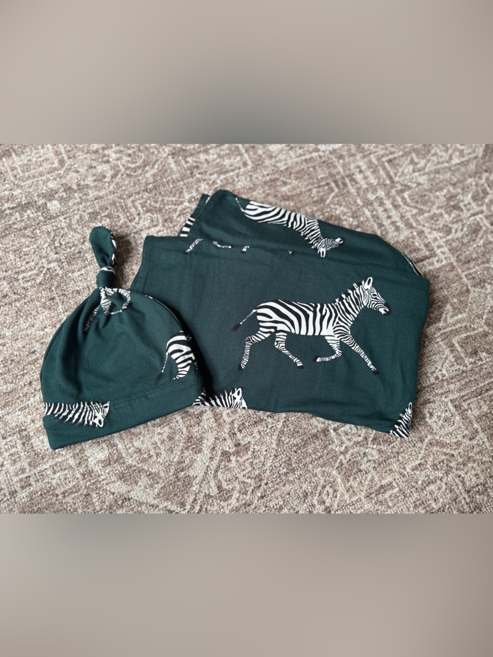Mason Grey Swaddle & Knotted Hat